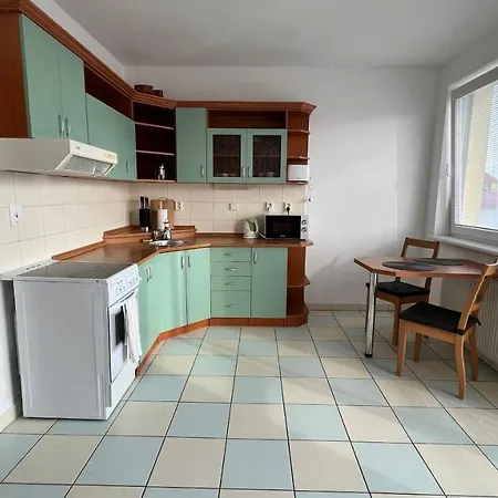 1 With Balcony, Dolezalova Street Appartamento *